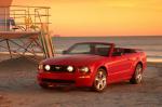 Ford Mustang GT Convertible 2005 года